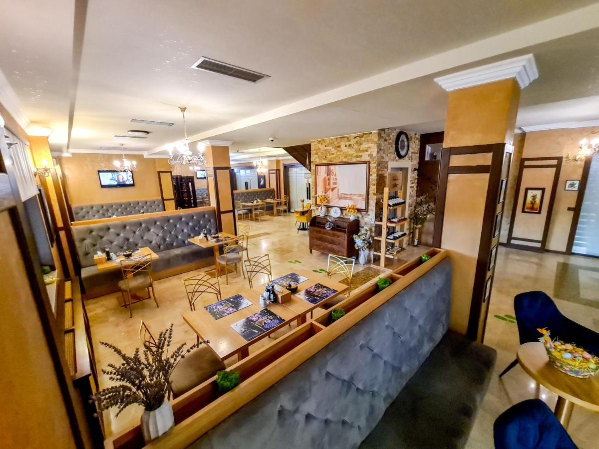 Hotel Yarus Plus Ploiesti Bagian luar foto