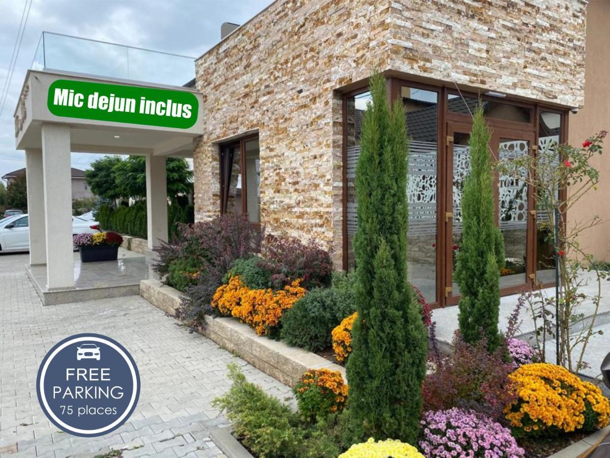 Hotel Yarus Plus Ploiesti Bagian luar foto