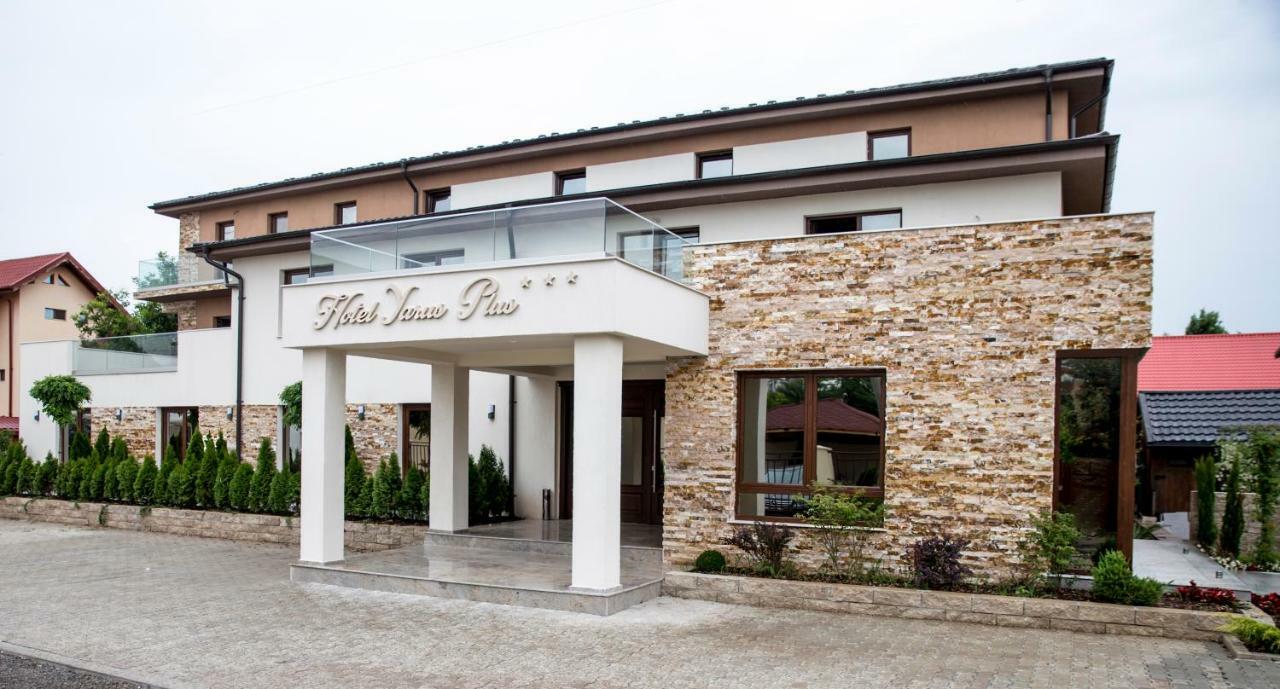 Hotel Yarus Plus Ploiesti Bagian luar foto